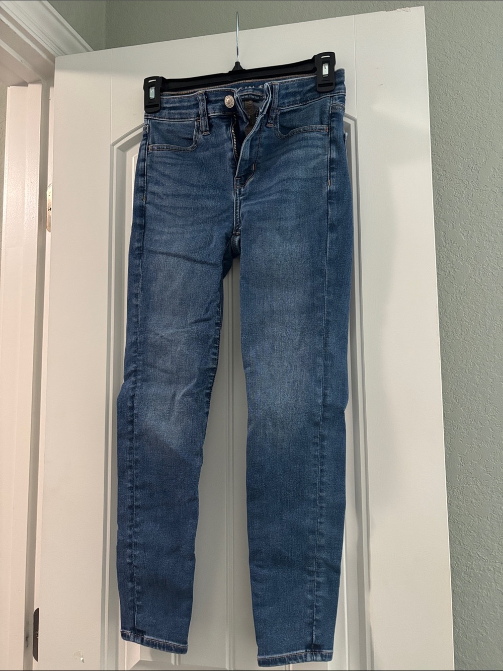 American Eagle Outfitters Women's High-Rise Jeggings Jeans - Medium Blue Wash